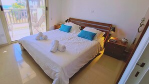 2 bedrooms, soundproofing - 47 PEY - Peyia Kamelia Villa (Pegeia)