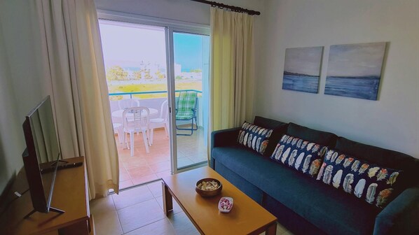 Apartment | 2 bedrooms, soundproofing - 35 LCA - Camelia Apartment (Larnaca)