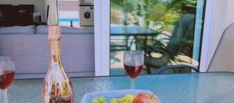 51 PER - Sunny Bay Villa