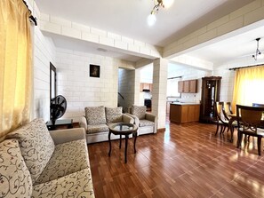 House | 2 bilik tidur