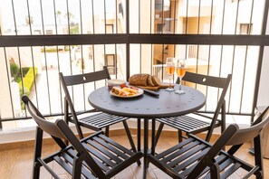 Apartment - Stay Gold Feathers Apartment (Ayia Napa)