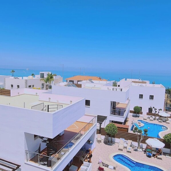 Apartment | 3 bedrooms, soundproofing - 40 PRO 1 - Sunrise Beach Apt 1 (Paralimni)