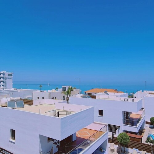 40 PRO 1 - Sunrise Beach Apt 1