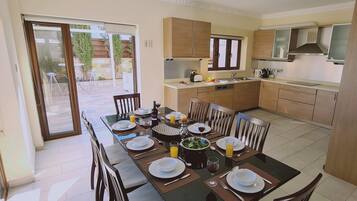 Villa, Smoking | 4 bedrooms, soundproofing