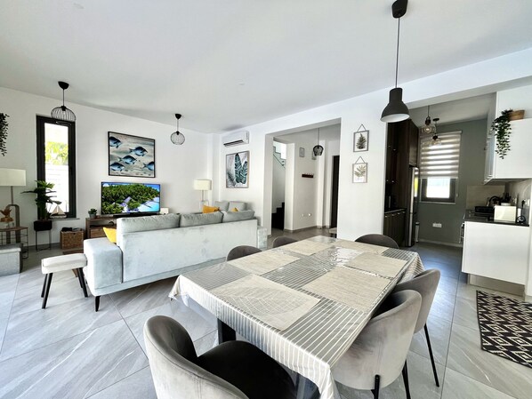 Villa | 3 bedrooms, soundproofing - 66 PER - Stay Villa Palm (Paralimni)