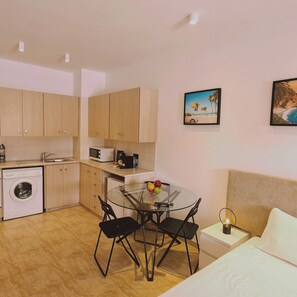 1 habitación y sistema de insonorización