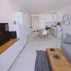 2 bedrooms, soundproofing - 78 LCA - Stay Kallucci s Maison de la mer (Larnaca)