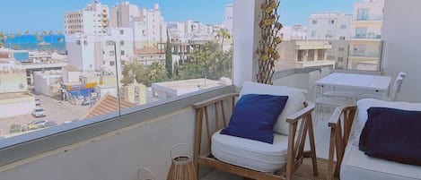 Apartemen | 2 kamar tidur dan kedap suara