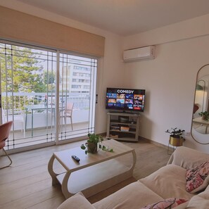 Apartment | 1 bedroom, soundproofing - 83 Lim3 - Stay Sunlit Apartment (Limassol)