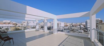 64 LCA - Stay Skyline Nest