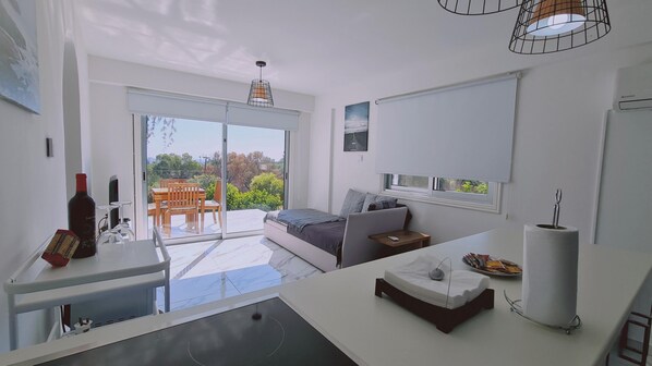 Apartment | 1 bedroom, soundproofing - 16 PRO - Stay Monte Elias Apartment (Paralimni)