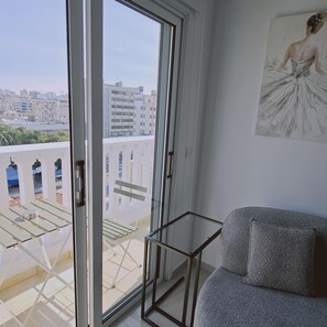 1 bedroom - 104 NIC - 502 Stay Cosmo City Suite (Nicosia)
