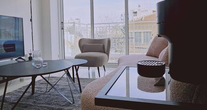 104 NIC - 102 Stay Cosmo City Suite