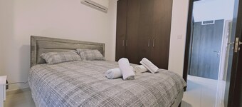 104 NIC - 102 Stay Cosmo City Suite