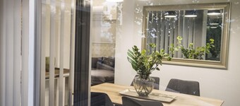 96 Nic2 - Stay Urban Skin Suite