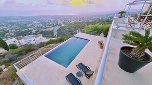 House | 3 bedrooms, soundproofing - 95 TLA - Stay Sunset Palazzo (Tala)