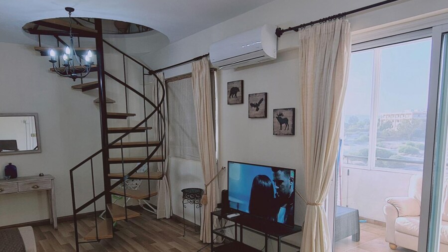 69 LCA - Stay Sea and Salt Lake Panoramic View Apt