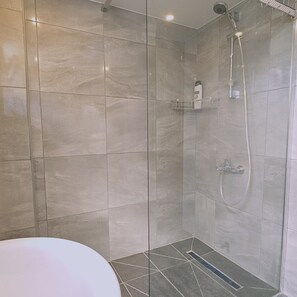 House | 1 bedroom, soundproofing - 110 PRO - Stay Blissful Apartment (Paralimni)