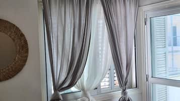 House | 1 bedroom, soundproofing