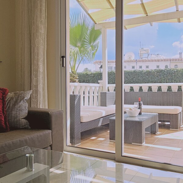 3 bedrooms, soundproofing - 123 AN - Stay Nissi House (Ayia Napa)