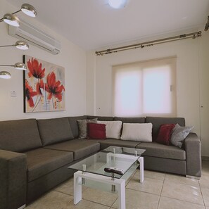 House | 3 bilik tidur, kalis bunyi 