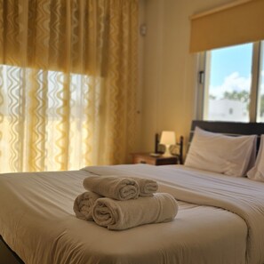 3 bedrooms, soundproofing - 123 AN - Stay Nissi House (Ayia Napa)