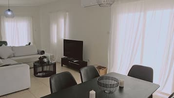 2 bedrooms, soundproofing
