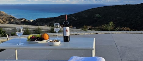 فيلا | 3 عدّة غرف نوم وتجهيزات عازلة للصوت