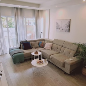 House - 29 LIM - Downtown Retreat (Limassol)