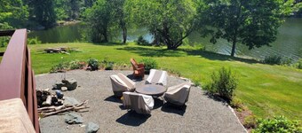 Great cabin on a tidal river, just minutes from Acadia National Park.