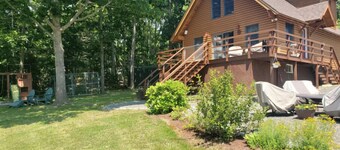 Great cabin on a tidal river, just minutes from Acadia National Park.