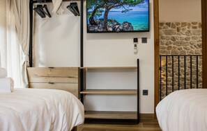 3 slaapkamers, reisbedje, gratis wifi, beddengoed