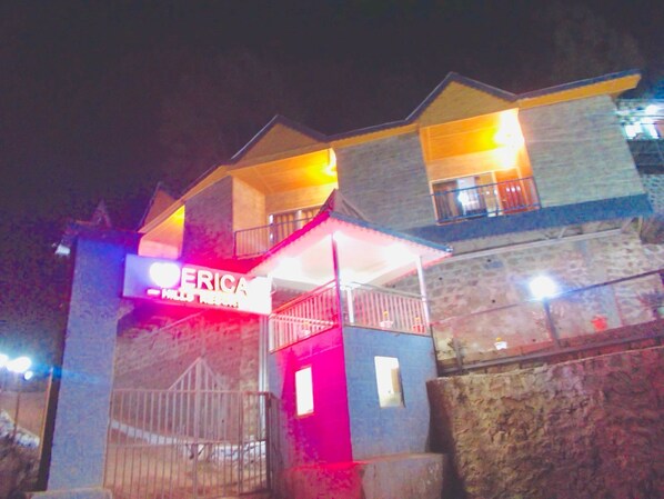 Fachada da propriedade