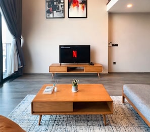 Appartement Deluxe | Téléviseur