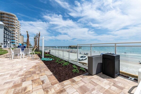 Property grounds - Ocean Star at The Aruba (Daytona Beach)