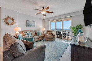 TV - Ocean Star at The Aruba (Daytona Beach)