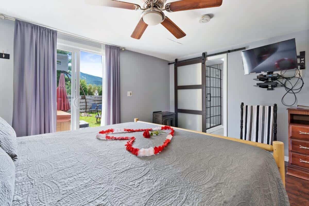 1 habitación, escritorio, tabla de planchar con plancha y wifi 