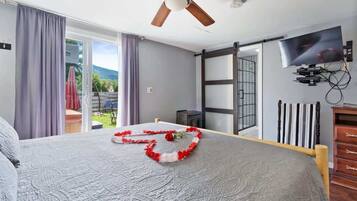 1 habitación, escritorio, tabla de planchar con plancha y wifi