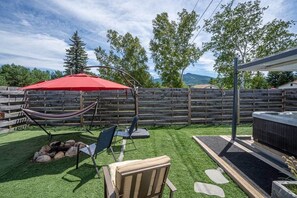 Outdoor spa tub - Hike White Mountain's & Relax in the Hot tub! #6 (Carroll)