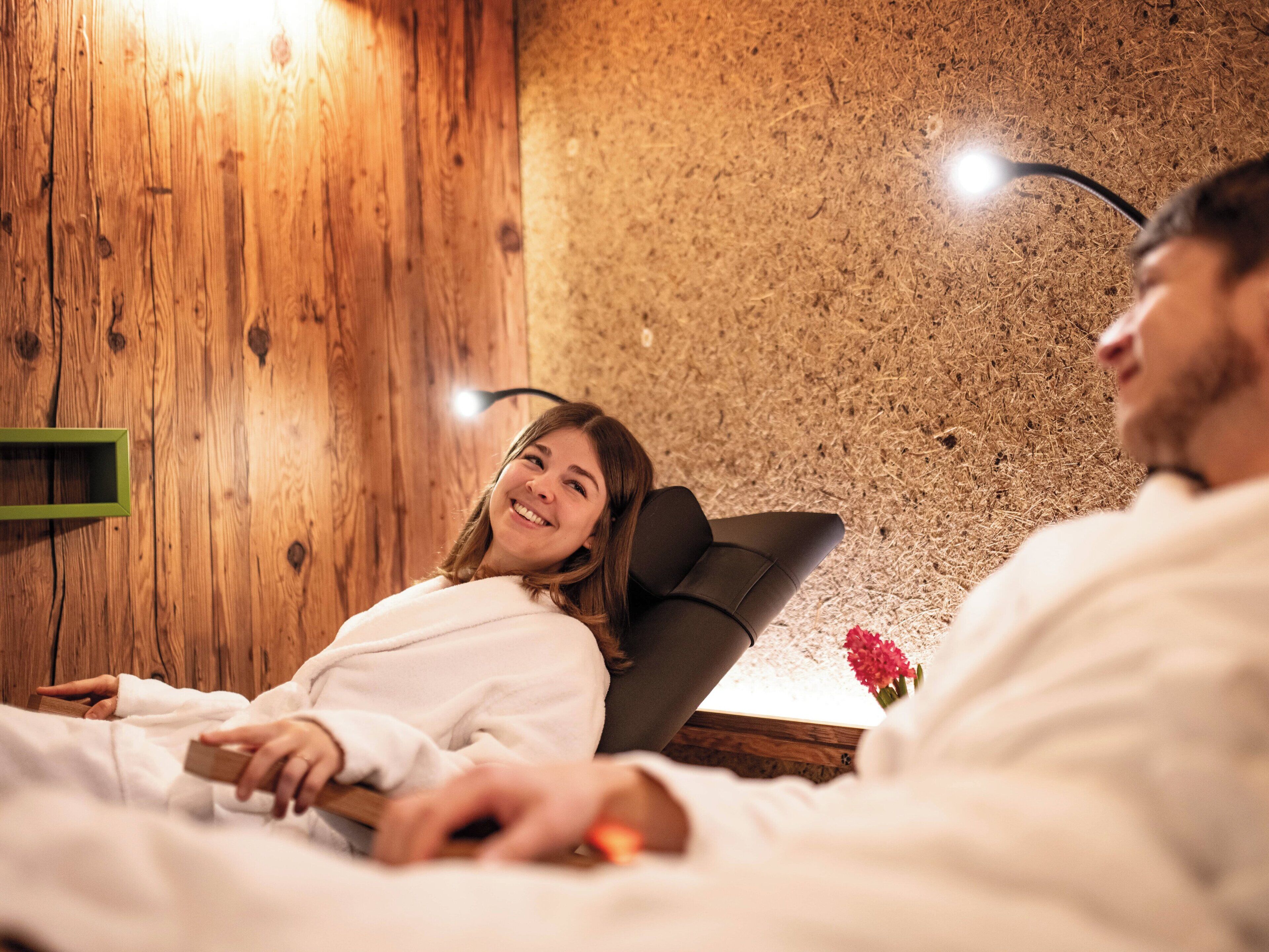 身体护理、水疗法、深层组织按摩、运动按摩、体膜护理、排毒体膜