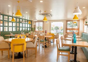 Se sirven desayunos, almuerzos y cenas