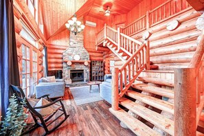 电视、壁炉、立体声音响