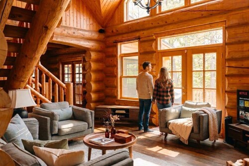 Serenity / Private spa & sauna, Pool, Lake & Kayak
