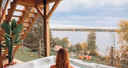 Hollywood | Spa, Billiards, Games | 18 Guests