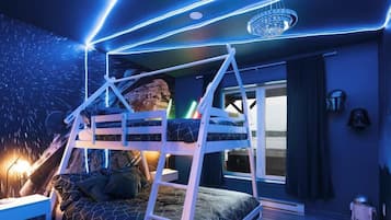 Desk, WiFi, bed sheets