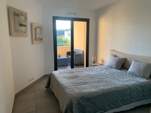1 bedroom, free WiFi, bed sheets