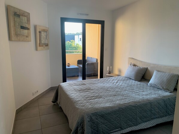 1 bedroom, free WiFi, bed sheets