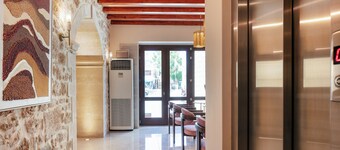 La Montre Luxury Boutique Suites