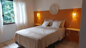 3 bedrooms, desk, iron/ironing board, WiFi