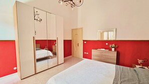 2 Schlafzimmer, Bügeleisen/Bügelbrett, Bettwäsche